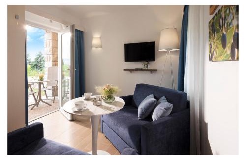 Ankaran Hotel | Relax at Olive Family Suites - Oceanfront Resort in Ankaran
