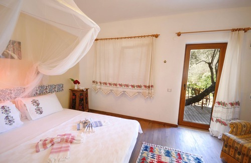 Datca House | Experience Olive Farm Of Datca: Pool, Spa & Top Reviews!