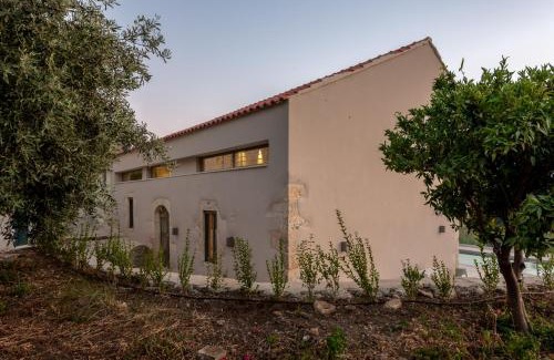Kalamitsi Amigdali Villa | Olive Hideaway Boutique Villa - Private Pool - 7 Pax -Pet Friendly