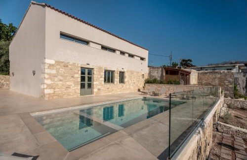 Kalamitsi Amigdali Villa | Olive Hideaway Boutique Villa - Private Pool - 7 Pax -Pet Friendly