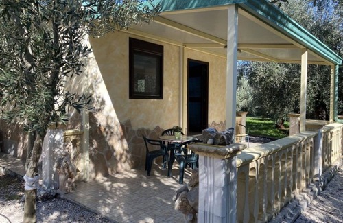 Mattinata Apartment | Elegant Retreat Amidst Olive Trees with Pet-Friendly Perks