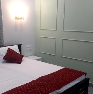 Alwaye Villa | Budget-Friendly Olive Inn Apartment with Breakfast & Accessibility