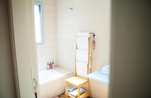 Beit Hillel Cabin | Discover Olive - Israeli Zimmer with Pool & Family Amenities