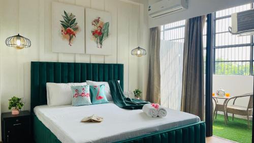 Sector 62 House | Pet-Friendly Olive Service Apartments in City Centre Noida
