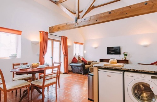 Selsted House | Top-Rated Olive Tree Cottage at Hoad Farm, Pet Friendly Retreat