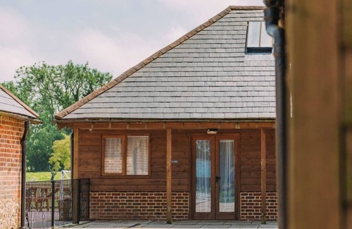 Selsted House | Top-Rated Olive Tree Cottage at Hoad Farm, Pet Friendly Retreat