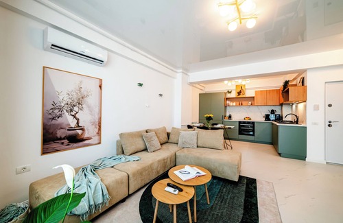 Mamaia-Sat Apartment | Olive Tree Residence with Parking, 3 mins walk to the beach. Pet&child friendly