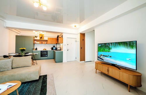 Mamaia-Sat Apartment | Olive Tree Residence with Parking, 3 mins walk to the beach. Pet&child friendly