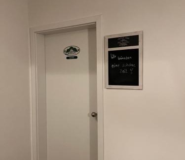 Untervalme Apartment | Pet-Friendly Oceanfront Escape at Oliver Hotel