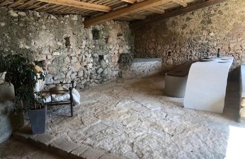 Noto House | Discover Oliveraie de Caractère: 4-Star Family Retreat
