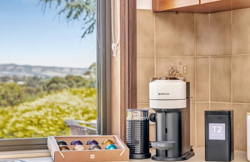 McLaren Vale House | Oliver's Homestead: A Vineyard Retreat for Families