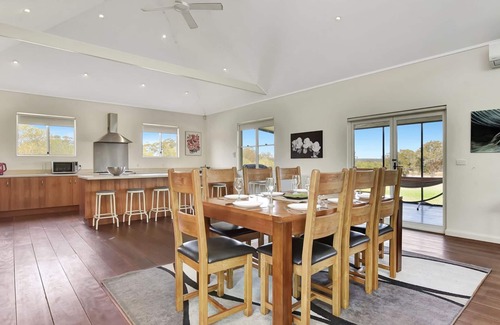 Keinbah House | Pet-Friendly Retreat at Olives and Vines, Rated 8.8/10
