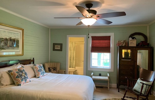Lake City Other | Timeless Olives Bed and Breakfast with Gourmet Breakfast
