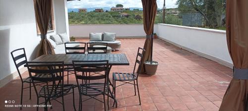 Borghesiana Apartment | Experience Oliveto Relax: 4-Star Retreat with Hot Tub