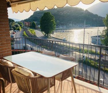Sulzano Apartment | Discover Oceanfront Bliss at Olivia Lodge - 4-Star Retreat
