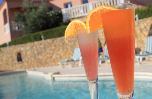 Lorgues Apartment | Cozy OLIVIER Apartment with Pool and Breakfast for 2-3