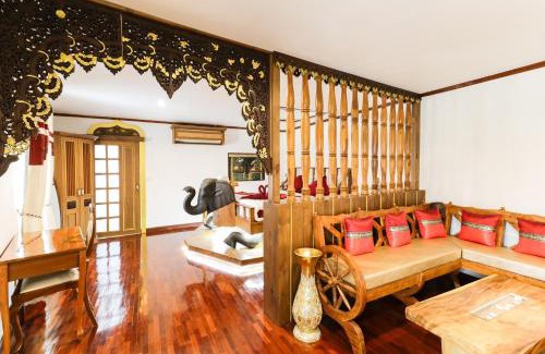 Wat Ket Hotel | Olivier Boutique: Oceanfront Bliss with Pool & Hot Tub