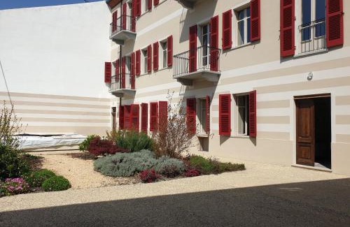 Olivola House | Discover OLIVOLA APARTMENTS: Oceanfront Bliss Awaiting You