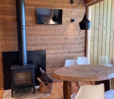 Fonsagrada Ski Chalet | Pet-Friendly Retreat at Olladas de Barbeitos - 9.7 Score