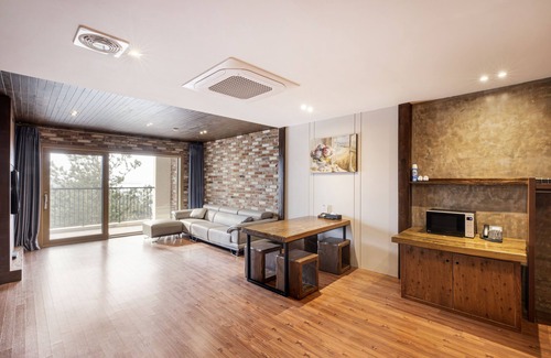 Aewol Hotel | Relax at Olle Resort & Spa: Family-Friendly with Pool Access