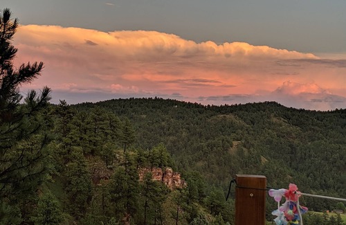 Hot Springs Cottage | Cozy SeaCamper @EvansCliff with Hot Tub & Sibley Tent Combo