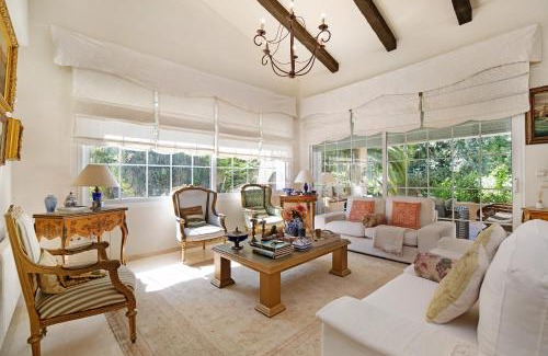 El Puerto de Santa Maria Villa | Discover Olmo Tree: Family-Friendly 4-Star Getaway