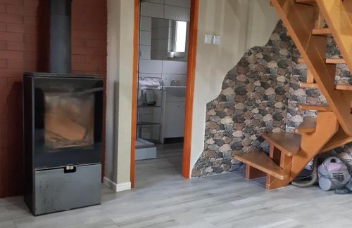 Czarna Cabin | Olszanka: Child-Friendly Retreat with Top-Rated Comfort