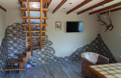 Czarna Cabin | Olszanka: Child-Friendly Retreat with Top-Rated Comfort