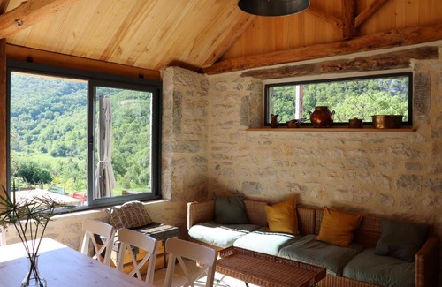 Espagnac-Sainte-Eulalie Bed & Breakfast | Relaxing Oceanfront Retreat at Oltarcie with Pool Access