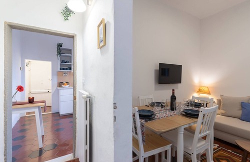 Santo Spirito Apartment | Top-Rated OLTRARNO Suite with Family-Friendly Amenities
