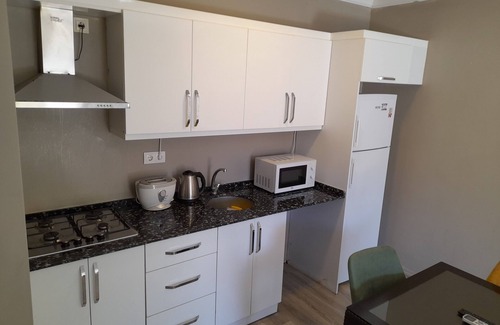 Oludeniz House | Explore Oludeniz: Mountain Views & Family-Friendly Amenities