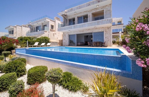 Kissonerga Villa | Olymp Villa B 3-bedroom Sea-Front Villa