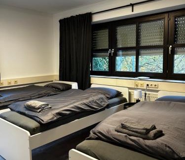 Launsbach House | Family-Friendly Olymp Wettenberg with Kitchen Amenities