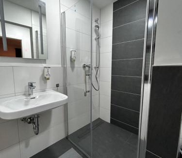 Launsbach House | Family-Friendly Olymp Wettenberg with Kitchen Amenities
