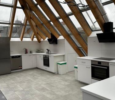 Launsbach House | Family-Friendly Olymp Wettenberg with Kitchen Amenities