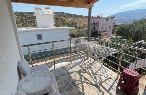 Ksamil Apartment | Olympia Studio | Peaceful Retreat for 4 Guests | 2 Balconies & 2 Bathrooms