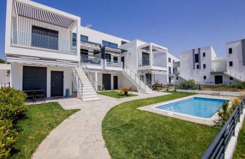 Paralia Ofryniou Apartment | Experience Olympiada Residential Complex with Pool & Pet-Friendly Amenities