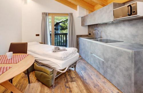 Bormio Apartment | Olympic Chalet 12: Pet-Friendly Retreat with Perfect Score