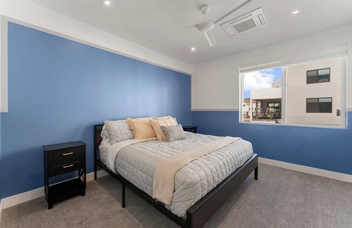 St. George House | Olympic Escapes Bronze: Desert Color Lagoon + Beaches