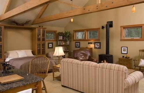Chimacum Cabin | Olympic Mountains and Chimacum Valley Views - Chimacum Ridge Lodge