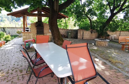 Erdobenye Bed & Breakfast | Experience Comfort at Olze Panzió – Rated 9/10 by Guests