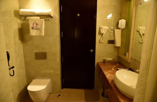 Raebareli Hotel | Discover Om Clarks Inn Raebareli: Family-Friendly Comfort