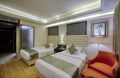 Raebareli Hotel | Discover Om Clarks Inn Raebareli: Family-Friendly Comfort