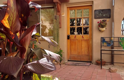 Apache Junction House | Discover Om on the Range - Dragonfly Casita with Pool & Breakfast