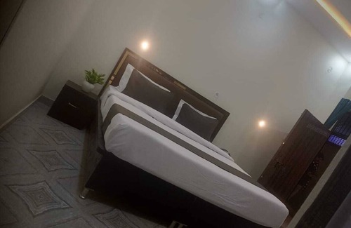 Naini Hotel | Om palace