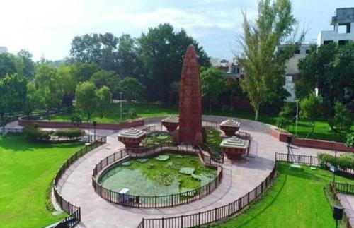 Amritsar Bed & Breakfast | Charming OM SAI B&B: Pet-Friendly with High Guest Ratings