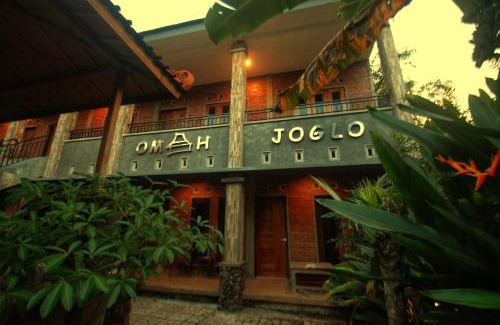 Semarang Hotel | Welcoming Omah Joglo Semarang - Family-Friendly Retreat