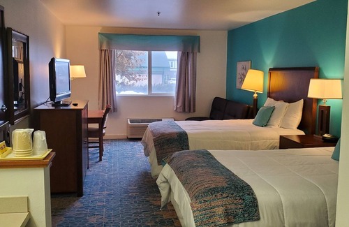 Omak Hotel | Family-Friendly Omak Inn: 4-Star Comfort with Breakfast