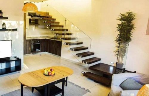 Aqaba Apartment | Discover Omar Villa: Oceanfront Retreat with Spa & Pool