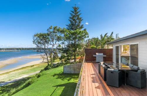 Iluka House | Omaroo: Family-Friendly Stay with Delicious Breakfast Included